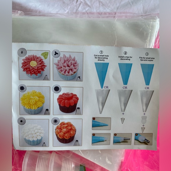 Set of Baking HIWARE Unbleached Parchment Paper, baking Cups & cream Nozzles NWT - Picture 11 of 16